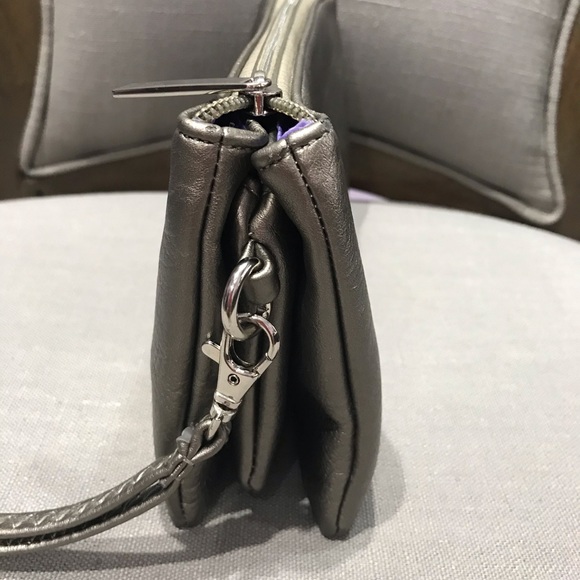 Guang tong wallet/clutch/wristlet - Picture 13 of 16